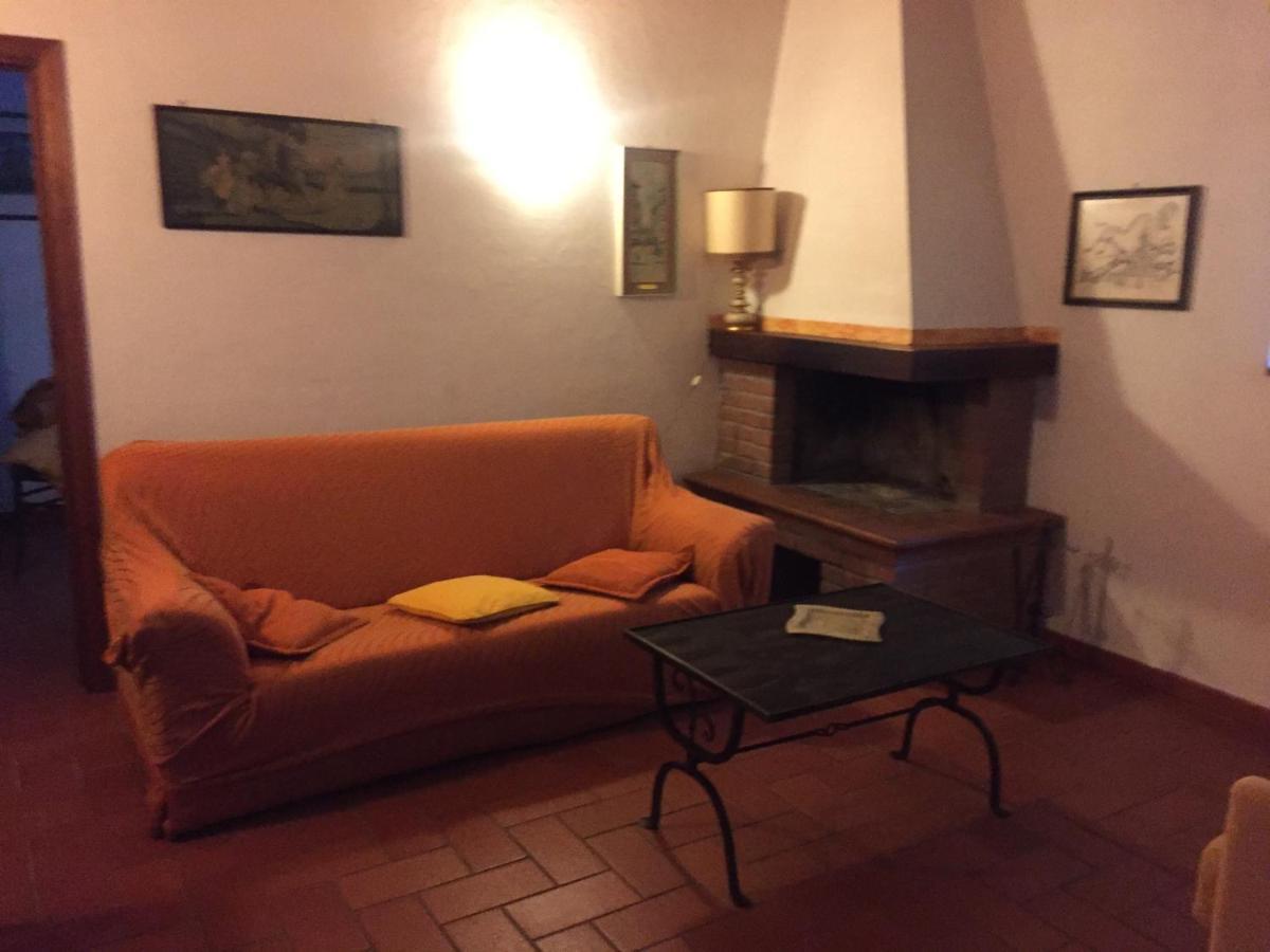 Agriturismo Le Colline Монтескудайо Экстерьер фото