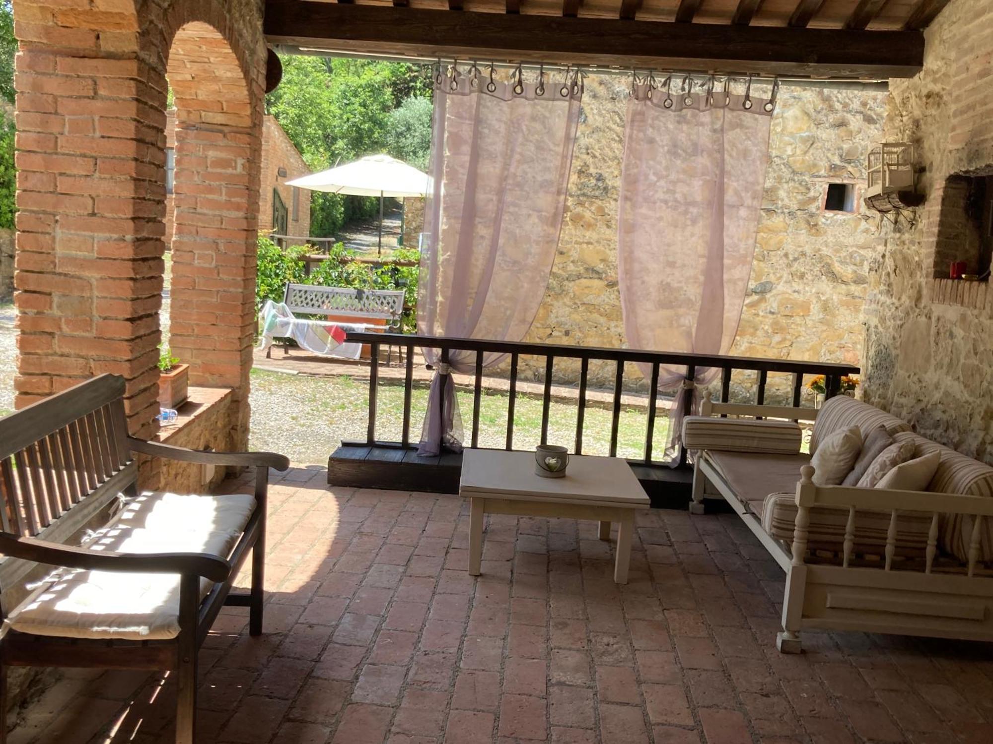 Agriturismo Le Colline Монтескудайо Экстерьер фото