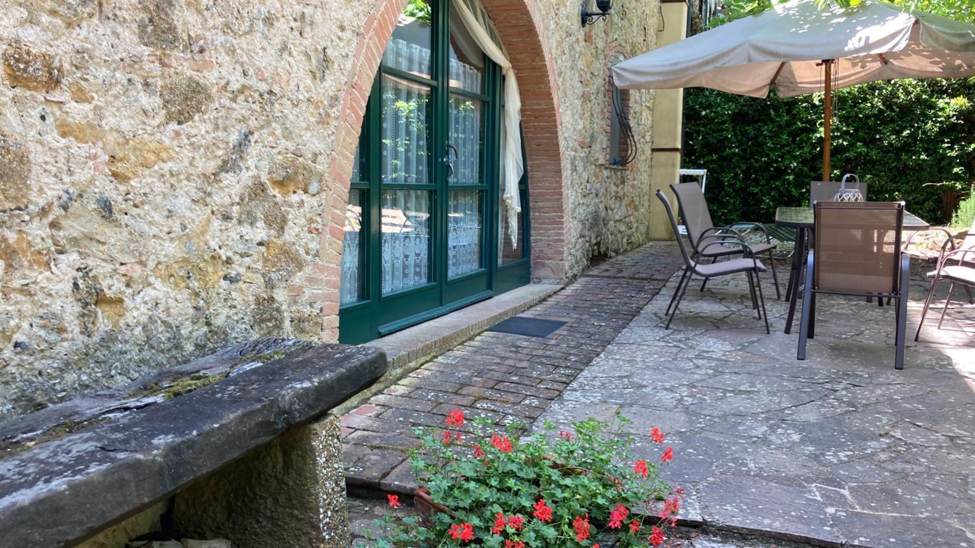 Agriturismo Le Colline Монтескудайо Экстерьер фото