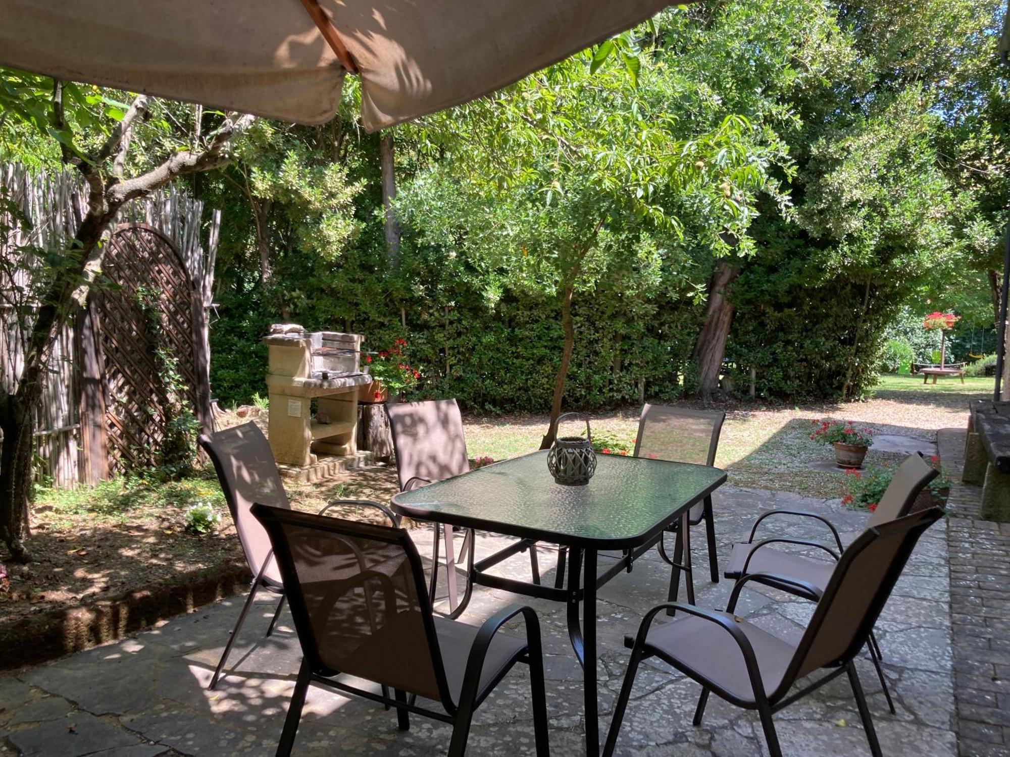 Agriturismo Le Colline Монтескудайо Экстерьер фото