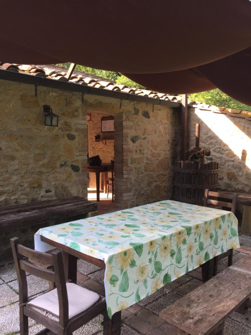 Agriturismo Le Colline Монтескудайо Экстерьер фото